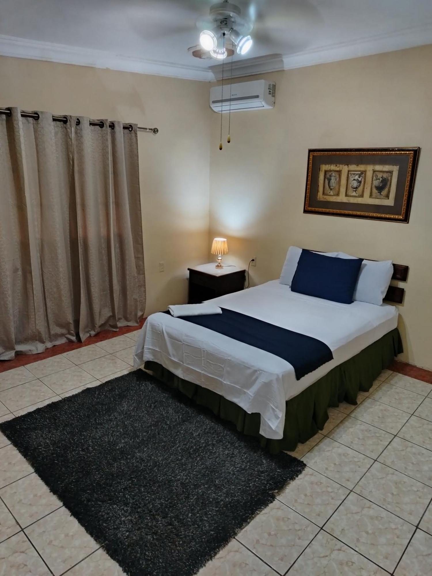 Real Altamira 3* Managua